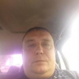 Парень. Ищу девушку для секса, из Парень. Ищу девушку для секса, из